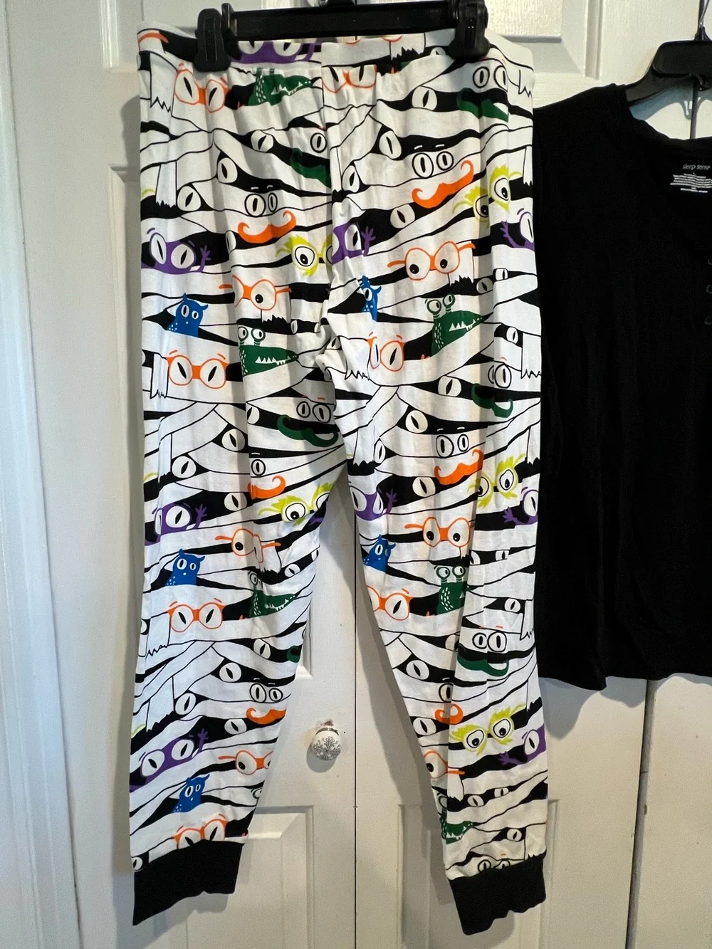 2Pc 👁️ Halloween Eyes PJ Set - Black Top & White Multi-Color Pants